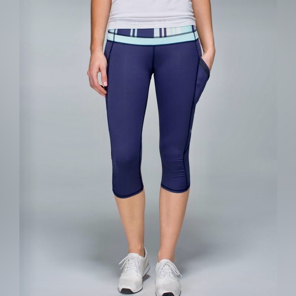 Lululemon Run A Marathon Crop II Cadet Blue/ Aquamarine Leggings pants Size 4